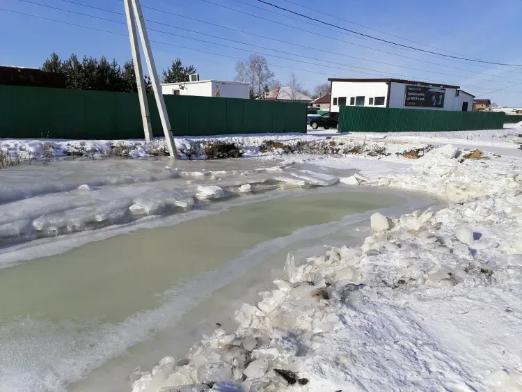 Борьба с подземными ключами в Благовещенском районе длится третий месяц (фото)