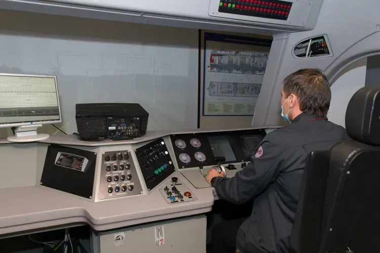 Забайкальским журналистам предоставили возможность взглянуть на трагедии на переездах глазами машинистов