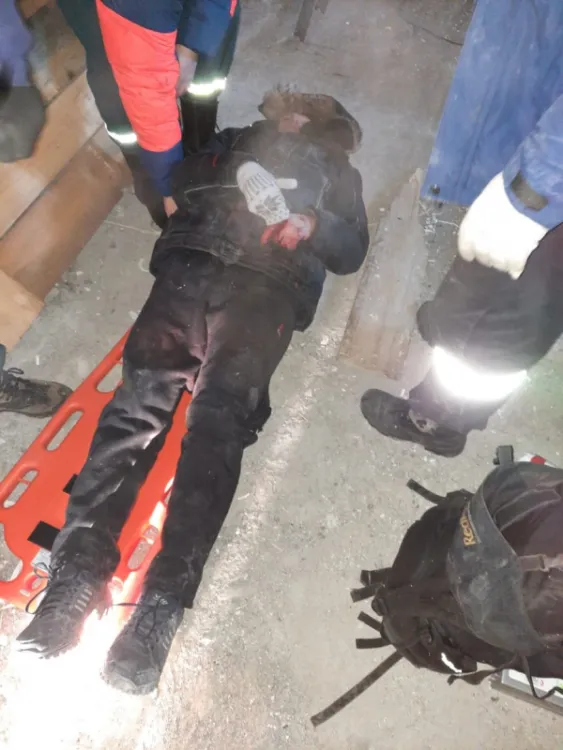 В Благовещенске мужчина упал в шахту лифта строящегося дома