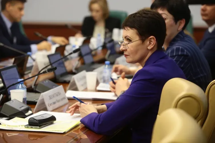 Центр онкологии, новые роддом и станцию переливания крови построят в Приамурье 