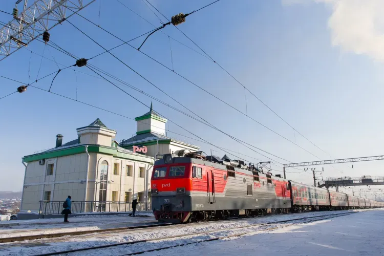 Перевозки пассажиров на Забайкальской железной дороге в феврале 2021 года сократились на 13,9%