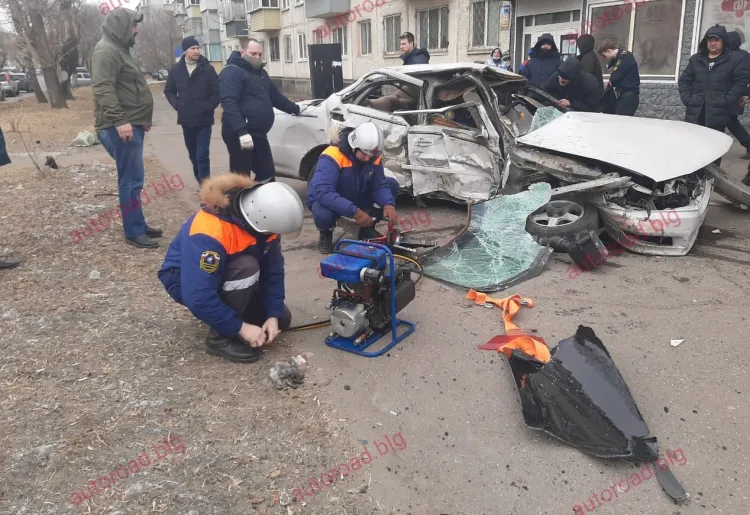 Жесткое ДТП с тремя автомобилями Toyota произошло в Благовещенске