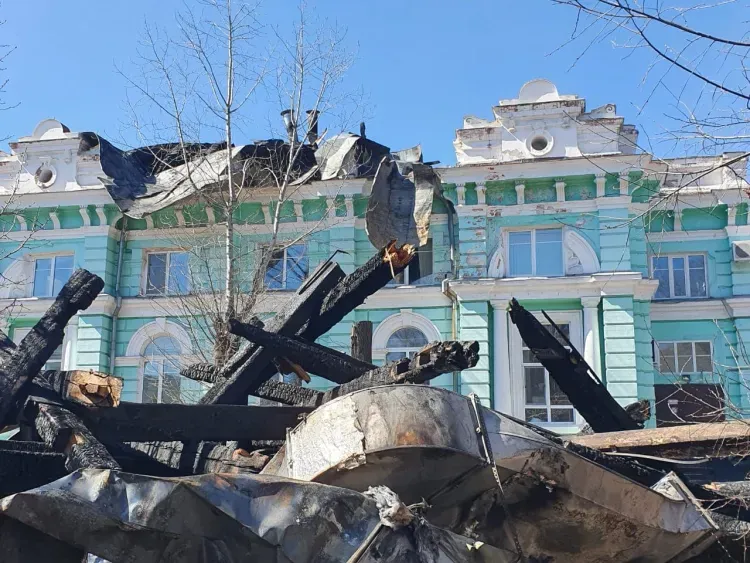 Василий Орлов рассказал о восстановлении горевшего здания благовещенской клиники