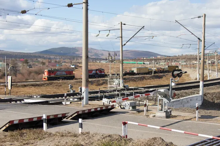 Количество случаев ДТП на железнодорожных переездах ЗабЖД с начала 2021 года возросло в 2 раза