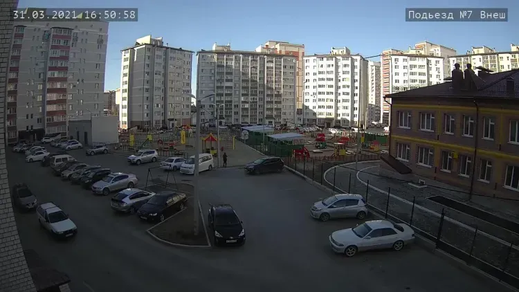 Дисциплина и порядок: в Благовещенске новостройку взяли под видеонаблюдение 