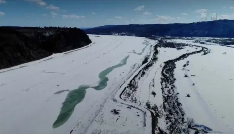 Лед на Амуре начали взрывать в китайском уезде напротив Сковородинского района