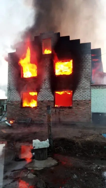 Многодетная семья из Свободненского района дважды потеряла дом в пожаре