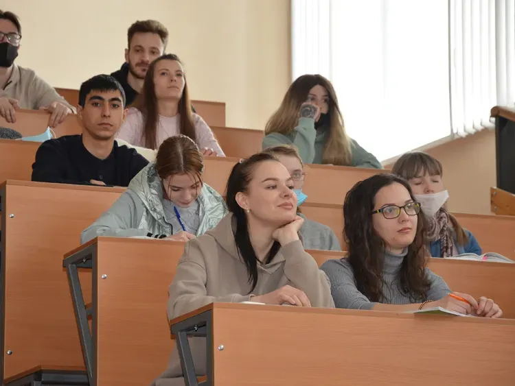 В Амурскую область приехал ветеринар, лечивший питомцев Владимира Путина и Юрия Никулина