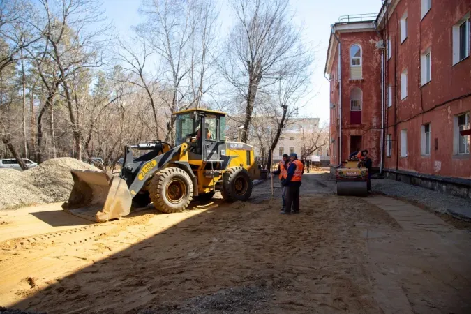 В Благовещенске стартовало благоустройство дворов многоэтажных домов