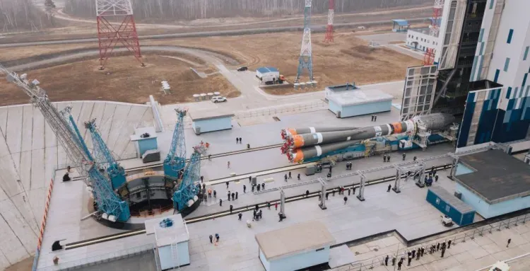 Ракету "Союз-2.1б" со спутниками вывезли на стартовый комплекс Восточного
