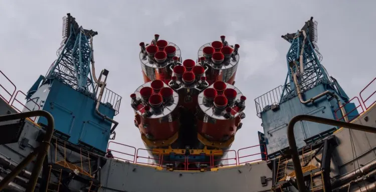 Ракету "Союз-2.1б" со спутниками вывезли на стартовый комплекс Восточного