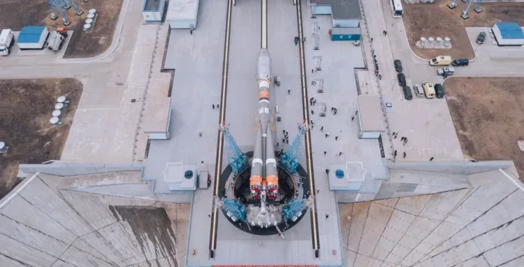 Ракету "Союз-2.1б" со спутниками вывезли на стартовый комплекс Восточного