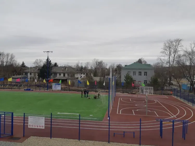 Стадион после масштабного ремонта открыли в Бурее