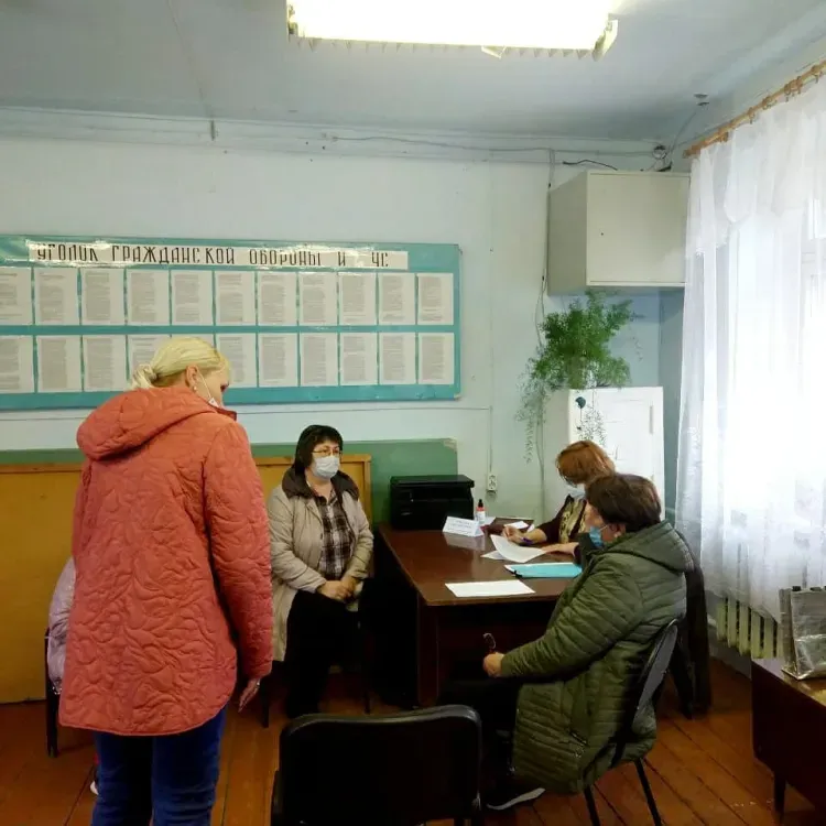 На состояние дорог пожаловались амурчане в мобильную приемную губернатора 