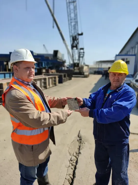 Строительство Зейского моста из-за найденной иконы не приостановят