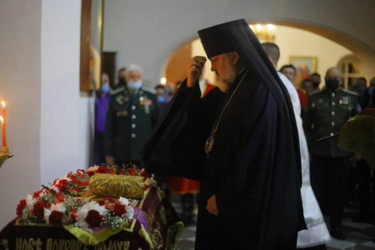 Праздник Пасхи отмечают амурчане в храмах