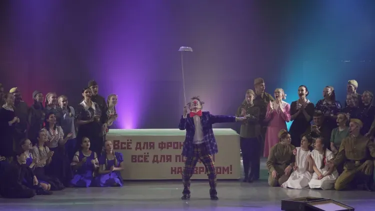 В Благовещенске показали спектакль о войне, подготовленный полтора года назад