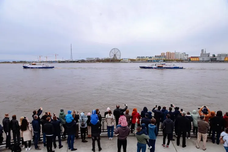 Парад Победы и портреты фронтовиков: амурчане празднуют 9 Мая