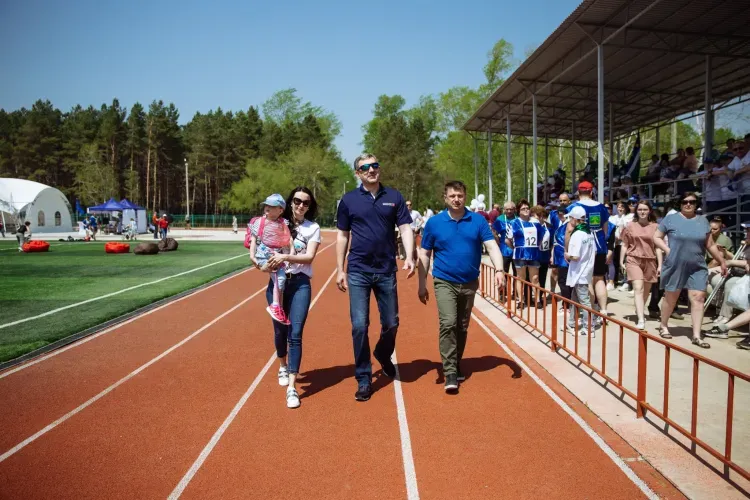 Василий Орлов поздравил амурских предпринимателей с профессиональным праздником