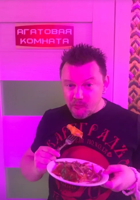 Певица Лолита и участники группы "КняZz" приобщились к "Азии" в Благовещенске