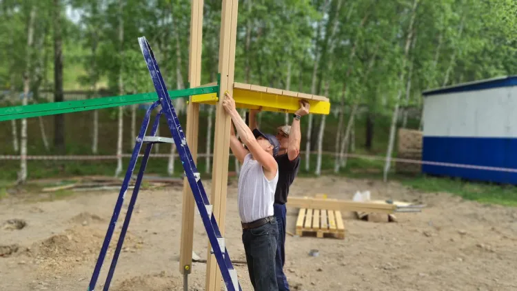 Игровые комплексы начали устанавливать в дворах Тынды