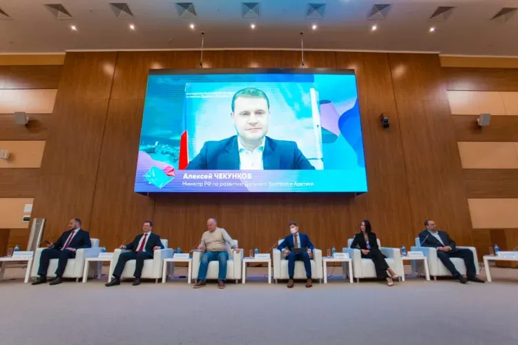 Развитие дальневосточных городов обсудили на медиасаммите во Владивостоке