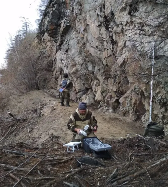 Лоси и поедающий солнце медведь: археологи расшифровали писаницу в Тындинском районе