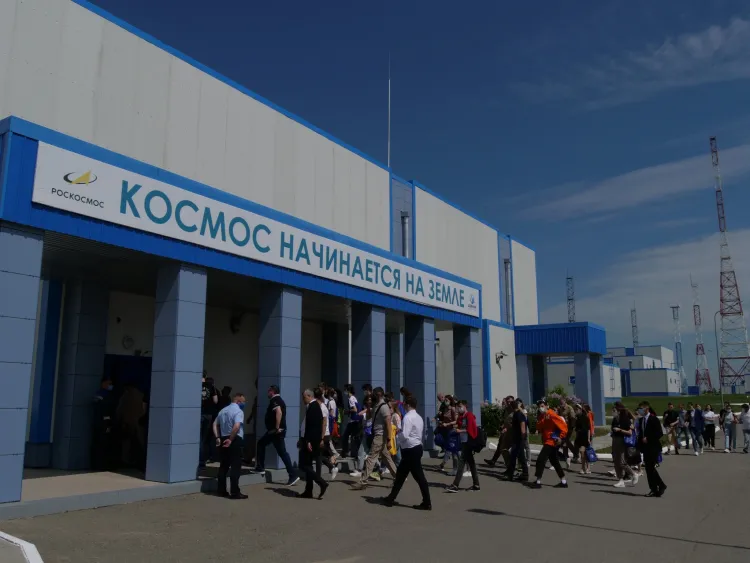 Общество "Знание" организовало лекции-экскурсии для участников проектов "Большая перемена" и "Твой ход"