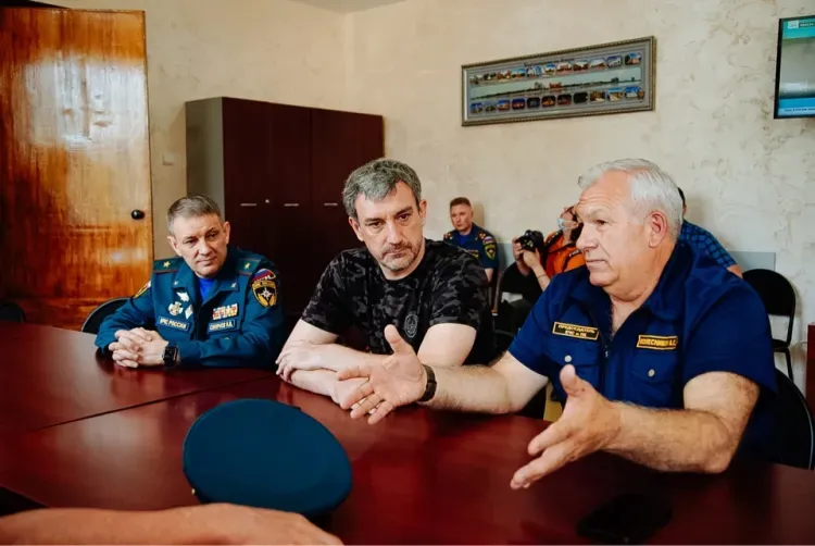 Губернатор и замминистра МЧС оценили готовность Константиновского района к пику паводка