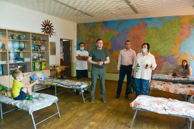 Председатель Заксобрания и омбудсмен по правам человека посетили ПВР в Чигирях 