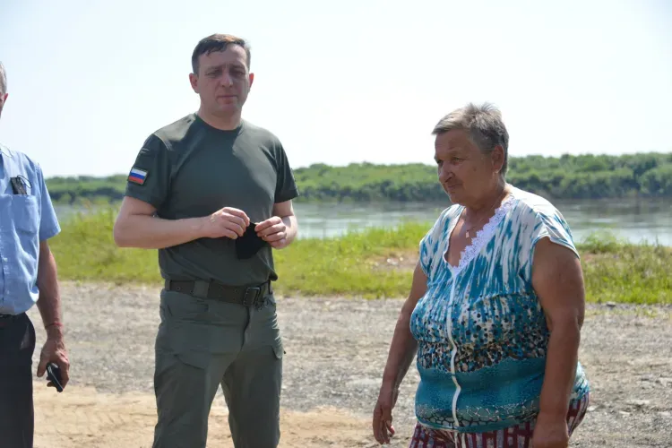 В пострадавшем от паводка селе Черняево готовят к сушке дома