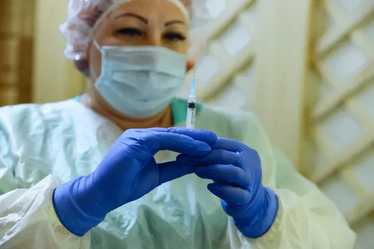 Штраф за уклонение: от чего в обязательном порядке прививали благовещенцев в XX веке