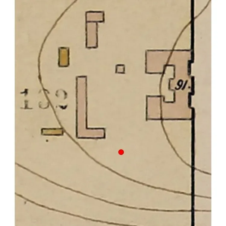 Выгребную яму старинного туалета нашли возле ДальГАУ