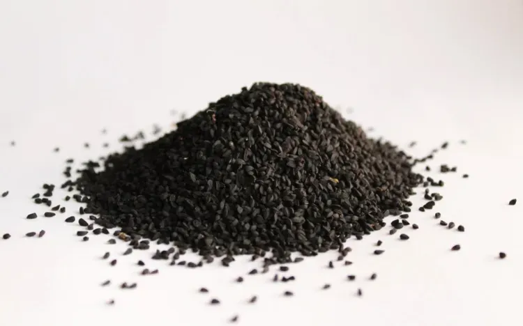 Цветок чернушка посевная могут использовать в качестве нового средства против коронавируса