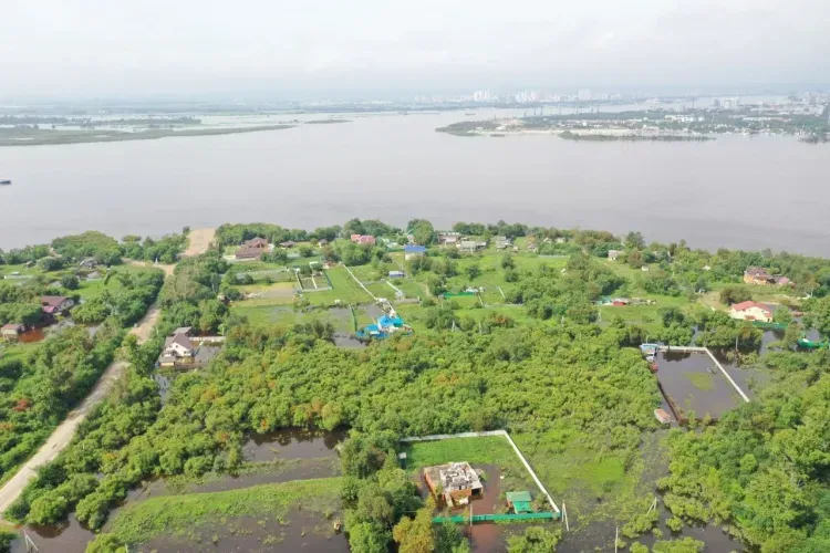 Поселок Зазейский в Благовещенске оказался под водой на 80 процентов