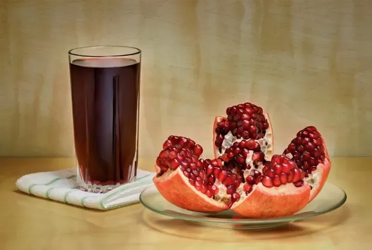 Гранатовый сок, какао и липовый чай помогут в профилактике тромбоза после COVID-19