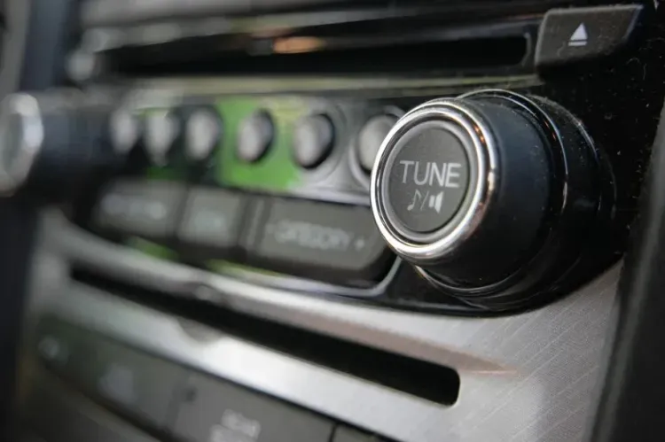 Штраф за дополнительные динамики в машине может грозить водителям