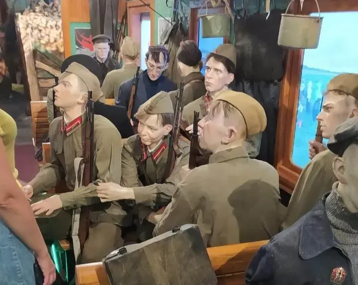 Музей "Поезд Победы" отправился в Свободный и Циолковский