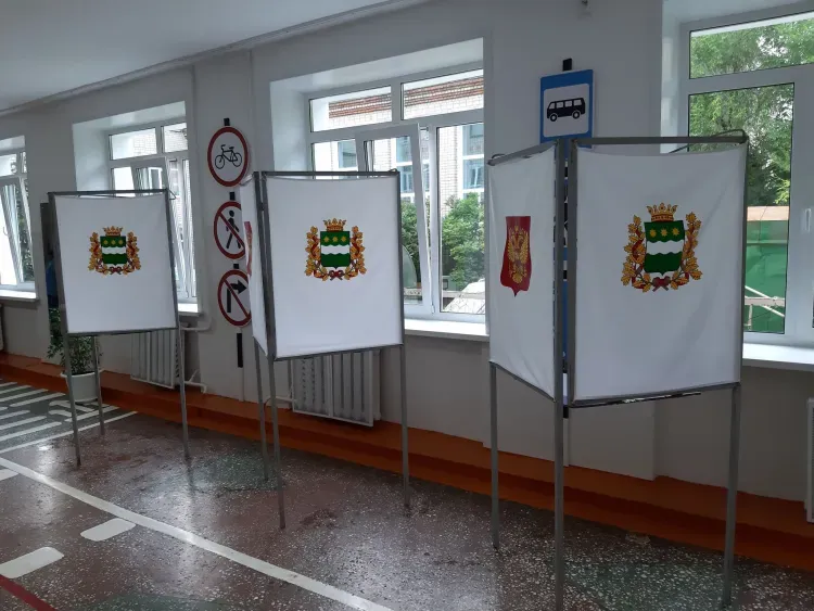 Школы хотят освободить от избирательных участков