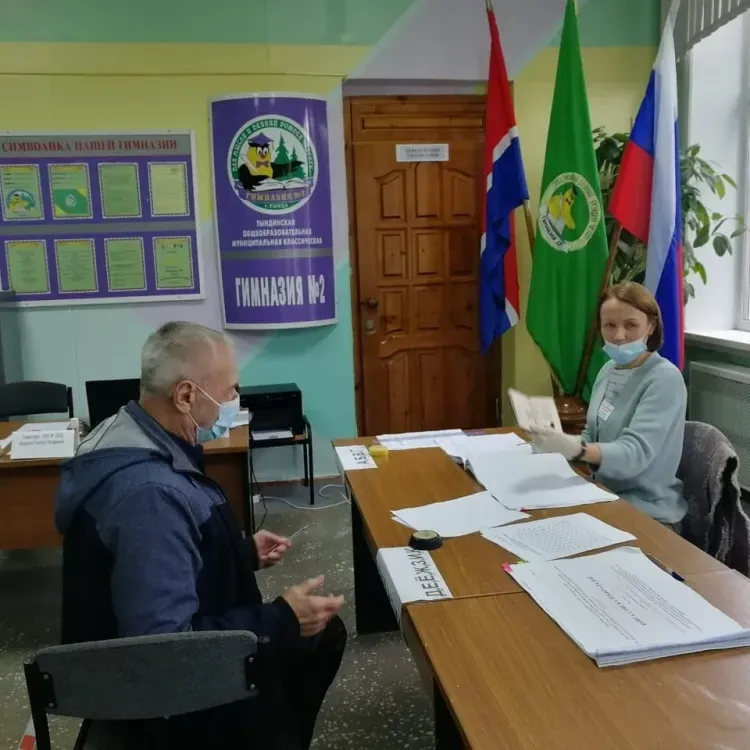 Легенда БАМа и Тынды Иван Варшавский проголосовал на избирательном участке