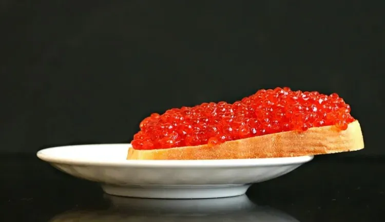 Когда красная икра подешевеет, рассказал глава Росрыболовства