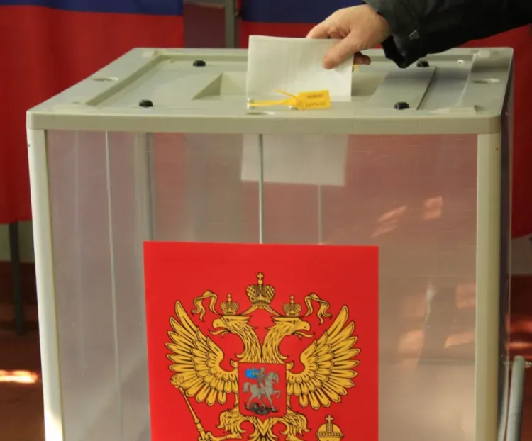 Впервые за долгое время в Госдуму проходит пять партий