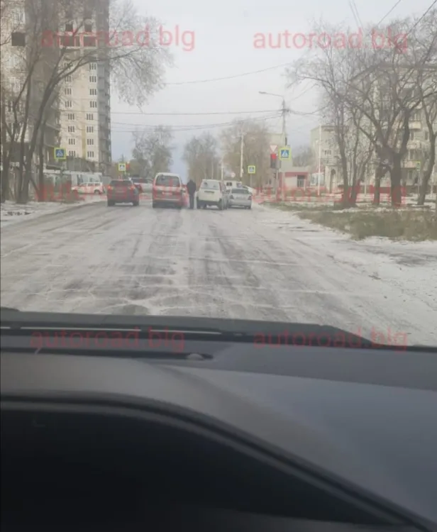 Многочисленные ДТП принес снегопад в Амурскую область 