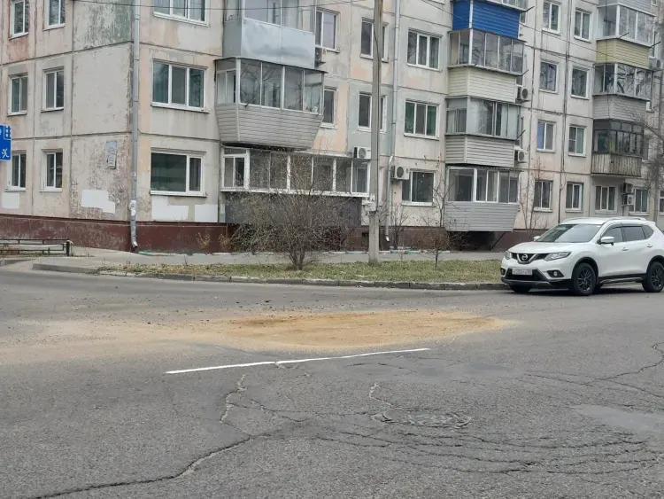 Без асфальта оставили на зиму участок дороги в центре Благовещенска