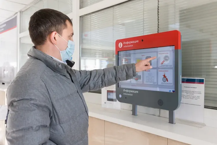Справочные видеотерминалы для пассажиров появились на пяти вокзалах ЗабЖД