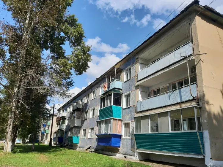 Жильем по госпрограмме обзавелись 25 молодых семей из Приамурья