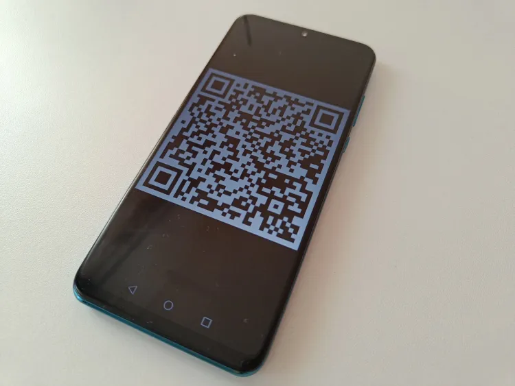 Срок действия QR-кодов для заболевших коронавирусом после прививки уточнил Минздрав