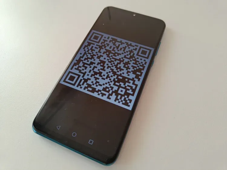 Сканеры QR-кодов массово скупают российские организации