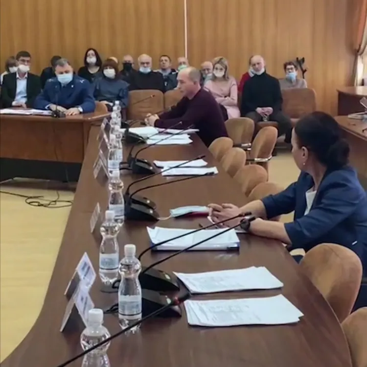 Заседание горсовета в Белогорске не состоялось из-за неявки депутатов