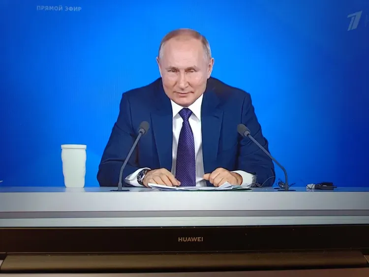 Путин выступил против штрафов за отказ от вакцинации